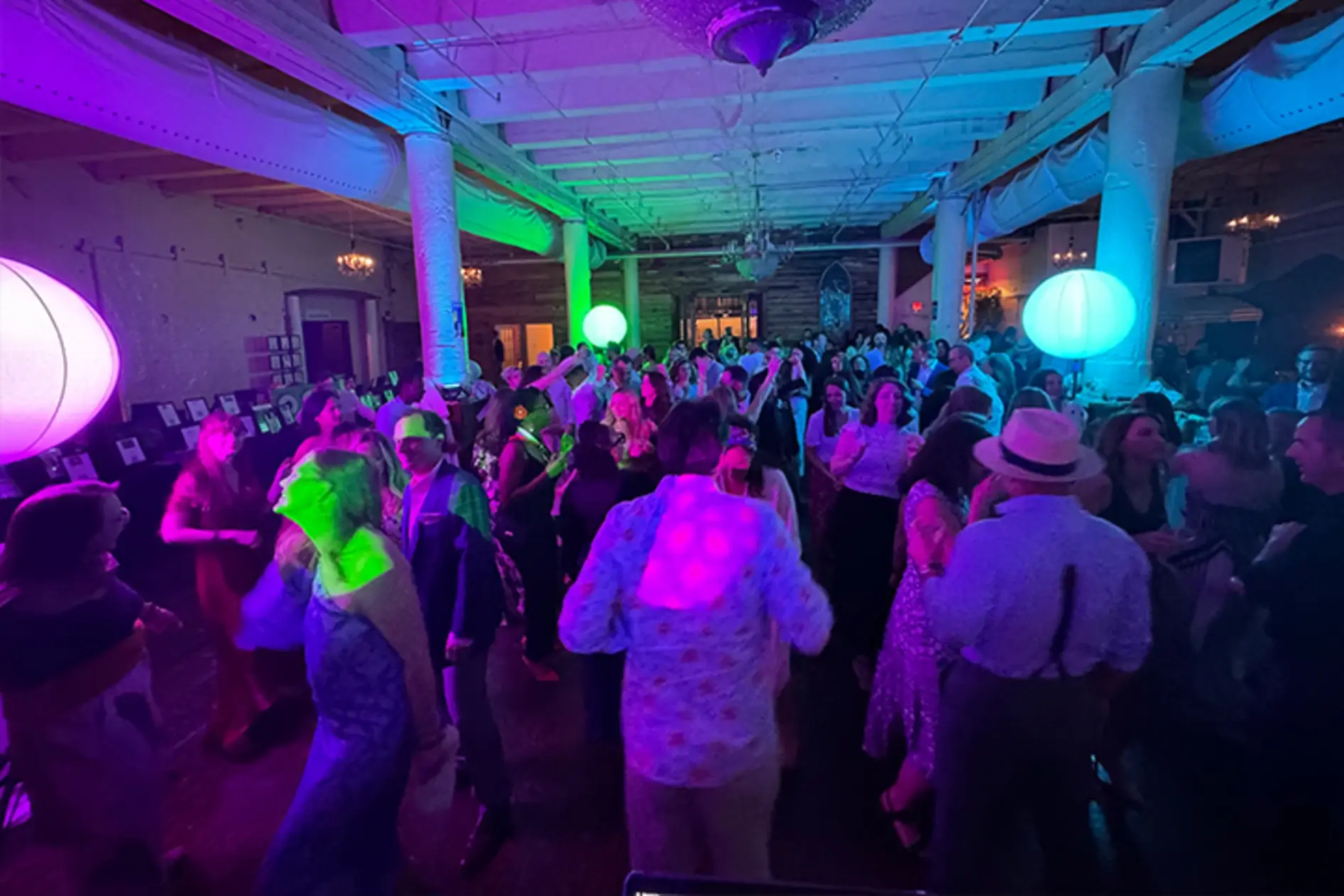 kansas-city-dj-and-event-lights